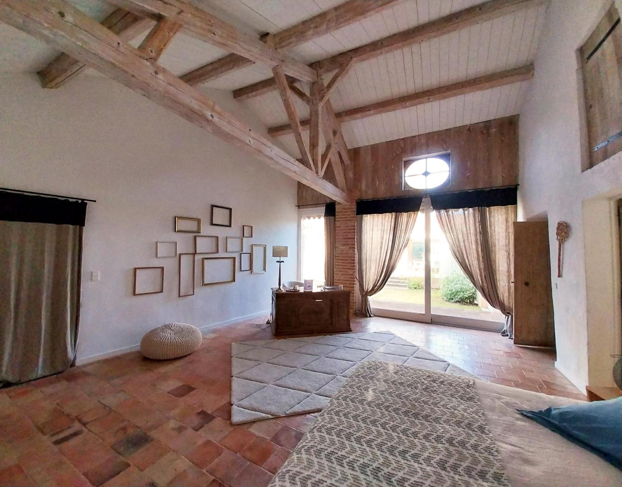 Chateau Gautoul Puy-lʼÉvêque 部屋 写真